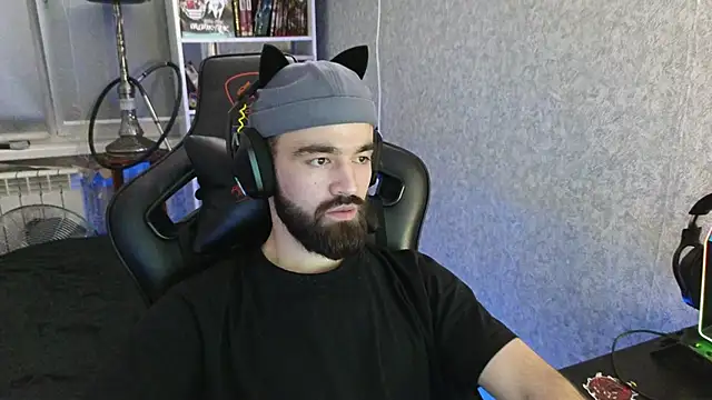 Nik Namee online show from October 30, 2025, 1:40 am