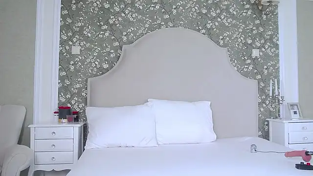 TesaQuinn online show from February 4, 2026, 7:09 pm