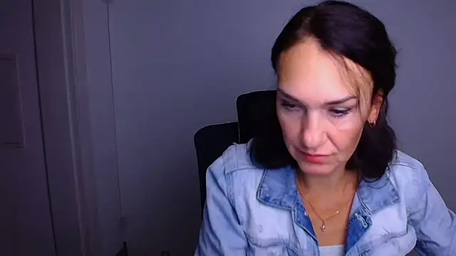 Rosie Rosee online show from December 22, 2025, 12:13 pm