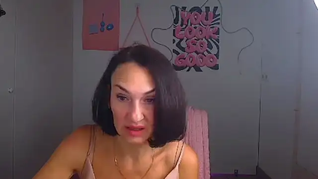 Rosie Rosee online show from May 8, 2026, 11:37 am