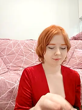 Snapshot of HoneyErica chatting on October 18, 2025, 9:59 pm HoneyErica online show from October 18, 2025, 9:59 pm