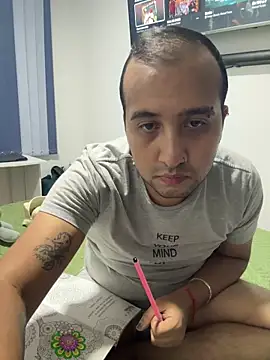 naugthydominic online show from March 27, 2026, 3:23 am