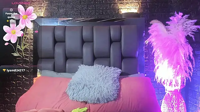 Maraa Rivera online show from December 15, 2025, 7:18 pm