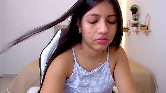 Snapshot of zara_cute chatting on May 8, 2026, 11:59 am zara cute online show from May 8, 2026, 11:59 am