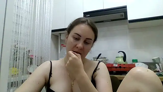 MeadowEyes online show from June 11, 2026, 6:28 pm