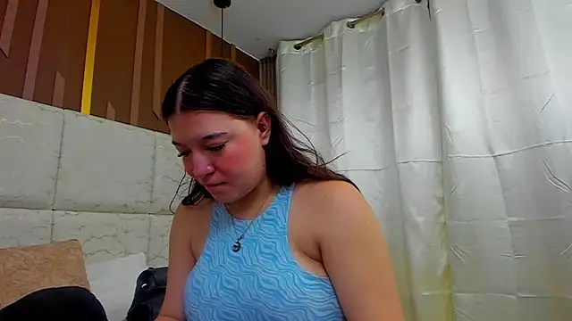 Snapshot of AmbarGills chatting on March 5, 2026, 1:29 pm AmbarGills online show from March 5, 2026, 1:29 pm