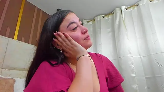 Snapshot of AmbarGills chatting on March 30, 2026, 1:12 pm AmbarGills online show from March 30, 2026, 1:12 pm