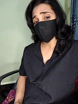 Snapshot of Royal_Shona chatting on October 14, 2025, 6:20 pm Royal Shona online show from October 14, 2025, 6:20 pm