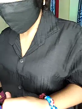 Snapshot of Royal_Shona chatting on November 16, 2025, 6:13 pm Royal Shona online show from November 16, 2025, 6:13 pm