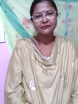 Snapshot of naina5 chatting on October 11, 2025, 12:04 pm naina5 online show from October 11, 2025, 12:04 pm