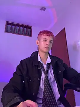 tylernova online show from November 12, 2025, 3:51 am