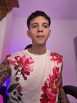 tylernova online show from May 8, 2026, 3:23 am