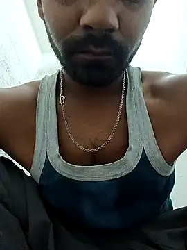 Snapshot of ShowedWringer chatting on October 29, 2025, 2:03 am ShowedWringer online show from October 29, 2025, 2:03 am