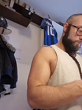 BeppeRagnar online show from December 4, 2025, 9:51 am