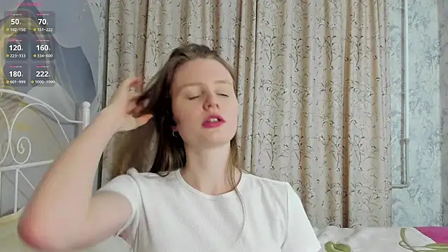 Snapshot of SunRinglein chatting on March 4, 2026, 6:25 pm SunRinglein online show from March 4, 2026, 6:25 pm