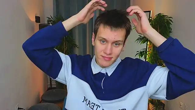 hun1er steele online show from October 12, 2025, 2:16 pm