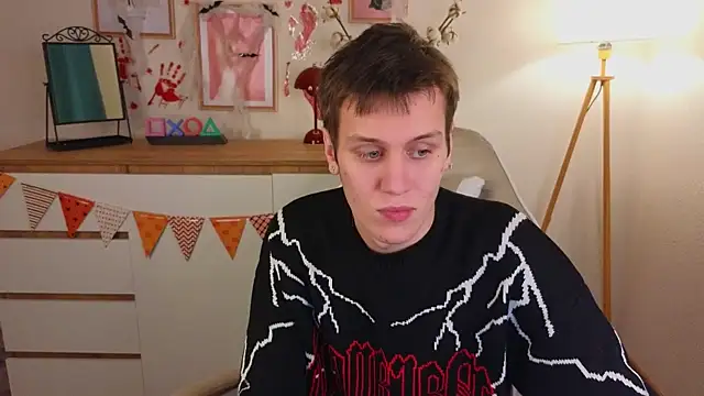 hun1er steele online show from October 26, 2025, 4:13 pm