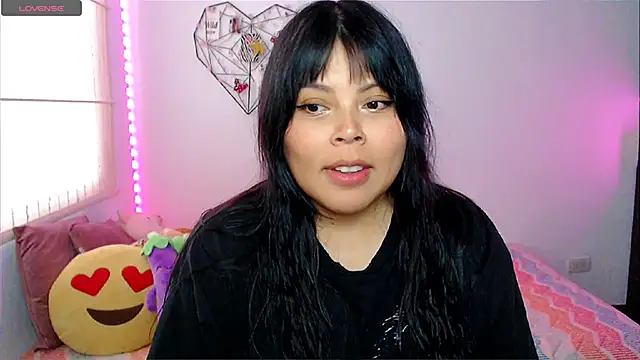 EllieMoonX online show from May 14, 2026, 10:38 pm
