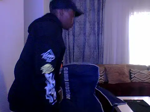 Snapshot of thesloucher chatting on June 11, 2026, 5:16 am thesloucher online show from June 11, 2026, 5:16 am