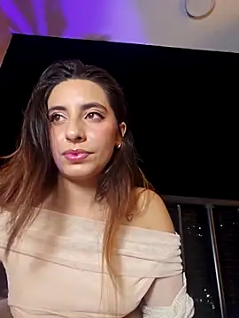 Snapshot of Meganthomson chatting on February 3, 2026, 2:10 am Meganthomson online show from February 3, 2026, 2:10 am