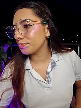 Snapshot of Meganthomson chatting on February 11, 2026, 3:00 am Meganthomson online show from February 11, 2026, 3:00 am