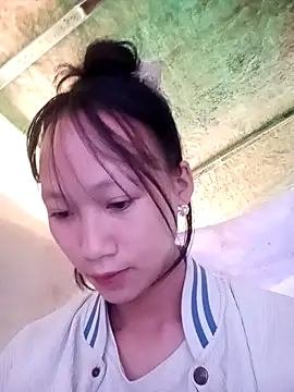 minachao- online show from November 4, 2025, 1:27 am