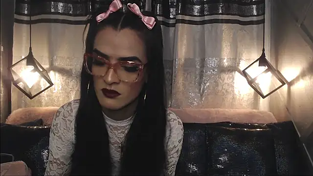 Snapshot of ZAMMIRA chatting on October 21, 2025, 5:30 am ZAMMIRA online show from October 21, 2025, 5:30 am