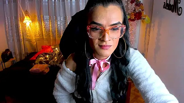 Snapshot of ZAMMIRA chatting on November 12, 2025, 5:19 am ZAMMIRA online show from November 12, 2025, 5:19 am