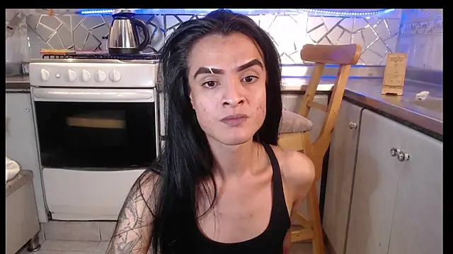 Snapshot of ZAMMIRA chatting on November 28, 2025, 5:26 pm ZAMMIRA online show from November 28, 2025, 5:26 pm