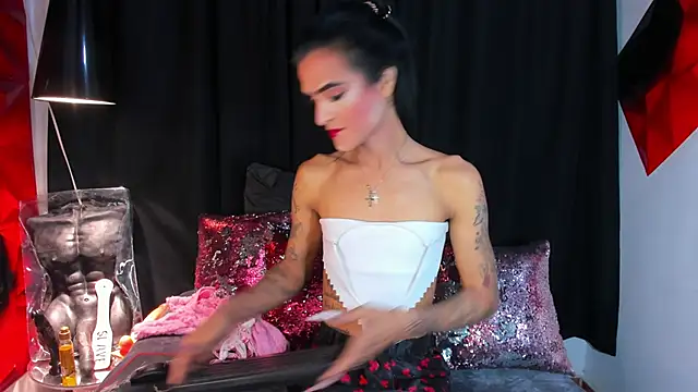 Snapshot of ZAMMIRA chatting on January 10, 2026, 5:31 am ZAMMIRA online show from January 10, 2026, 5:31 am