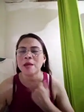 Snapshot of erma_joy chatting on August 3, 2026, 5:39 am erma joy online show from August 3, 2026, 5:39 am