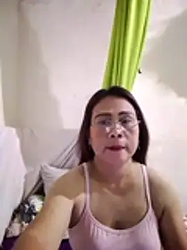 Snapshot of erma_joy chatting on August 6, 2026, 8:49 am erma joy online show from August 6, 2026, 8:49 am