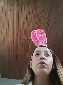 Snapshot of LunaDelire chatting on October 28, 2025, 1:25 pm LunaDelire online show from October 28, 2025, 1:25 pm