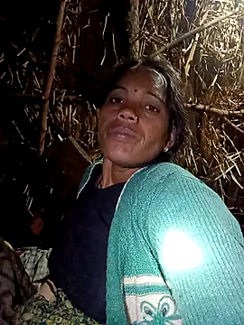 Cutsedi3 online show from February 5, 2026, 9:52 pm