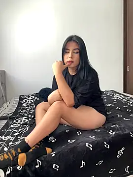 Snapshot of Sienna_LaCroixx chatting on October 30, 2025, 7:47 pm Sienna LaCroixx online show from October 30, 2025, 7:47 pm