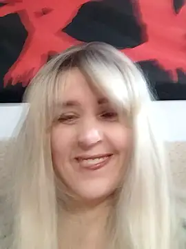 Amelialove42 online show from January 18, 2026, 1:26 pm