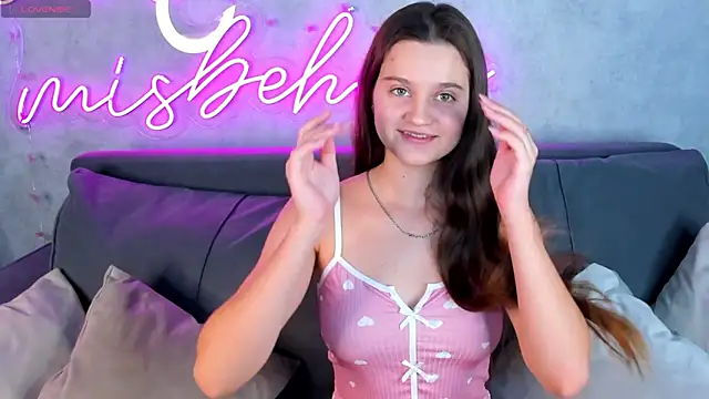 Renesmy Black online show from October 24, 2025, 12:41 am