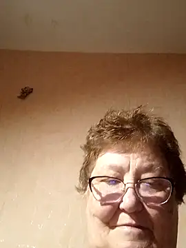 Katherine735 online show from May 1, 2026, 7:29 pm