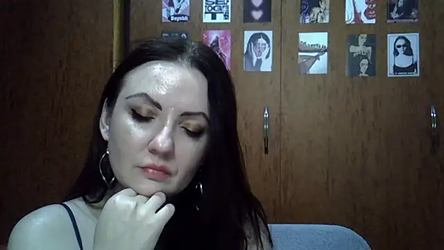 Snapshot of Kalorinn chatting on March 25, 2026, 7:42 pm Kalorinn online show from March 25, 2026, 7:42 pm
