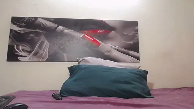 Snapshot of Kelly-001 chatting on February 26, 2026, 2:43 am Kelly-001 online show from February 26, 2026, 2:43 am