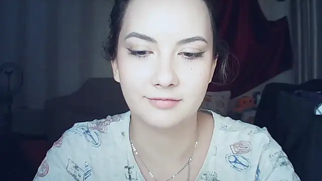 Snapshot of MoodieMira chatting on November 26, 2025, 7:04 pm MoodieMira online show from November 26, 2025, 7:04 pm