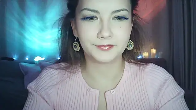 MoodieMira online show from February 23, 2026, 5:10 pm