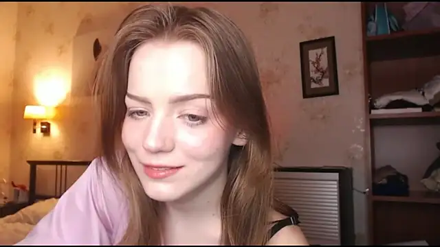 Snapshot of Olivia_Mensy chatting on October 15, 2025, 9:42 am Olivia Mensy online show from October 15, 2025, 9:42 am
