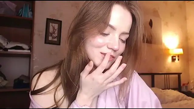 Snapshot of Olivia_Mensy chatting on October 22, 2025, 9:03 pm Olivia Mensy online show from October 22, 2025, 9:03 pm