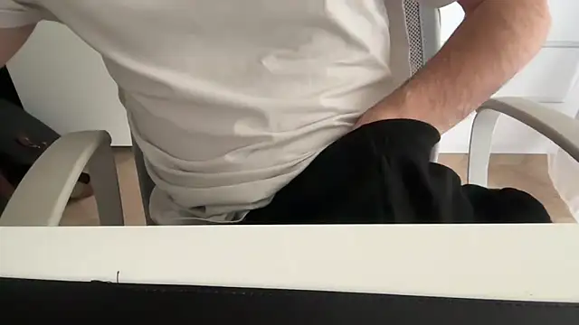 matrixx 9 online show from November 11, 2025, 1:55 pm