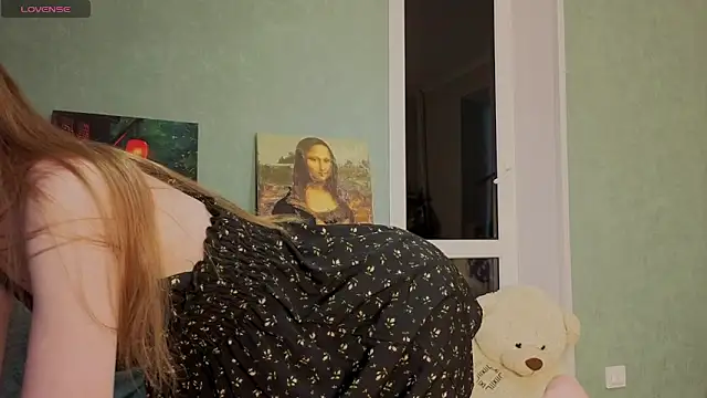 Snapshot of summer_flame chatting on February 3, 2026, 6:11 am summer flame online show from February 3, 2026, 6:11 am