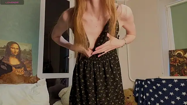 Snapshot of summer_flame chatting on February 3, 2026, 6:22 am summer flame online show from February 3, 2026, 6:22 am