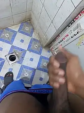 Snapshot of vi25vofgg chatting on January 17, 2026, 8:12 pm vi25vofgg online show from January 17, 2026, 8:12 pm