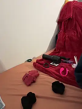 Snapshot of DesiTS15 chatting on November 20, 2025, 7:46 pm DesiTS15 online show from November 20, 2025, 7:46 pm