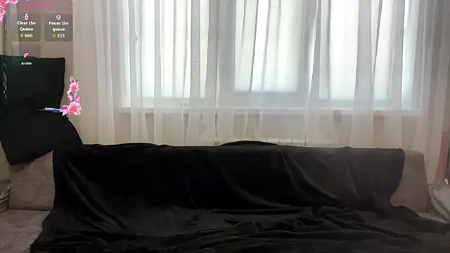 Babis girlsss online show from April 26, 2026, 4:43 am